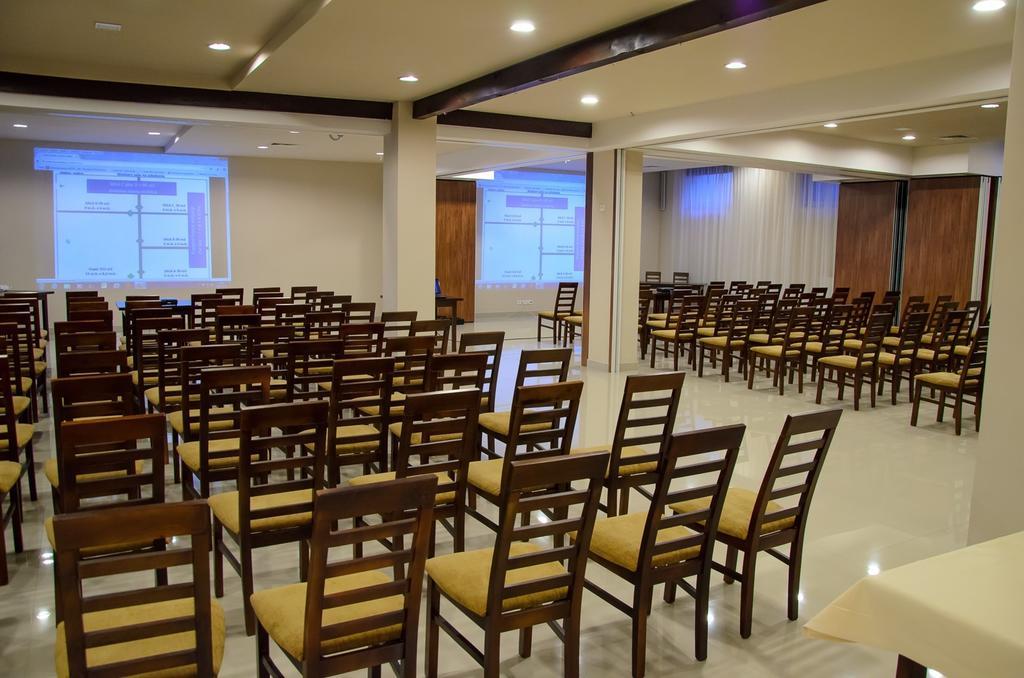 Hotel Czerniewski وارسو المظهر الخارجي الصورة