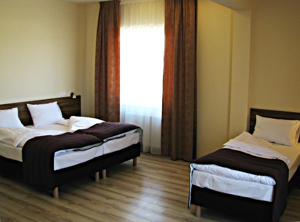 Hotel Czerniewski وارسو الغرفة الصورة